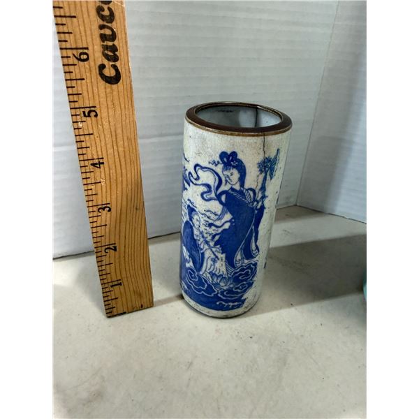 Antique Chinese brush pot