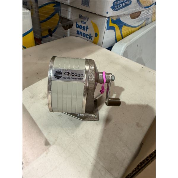 Vintage APSCO Chicago, mechanical pencil sharpener