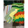 Image 1 : 4 handcrafted Blankets