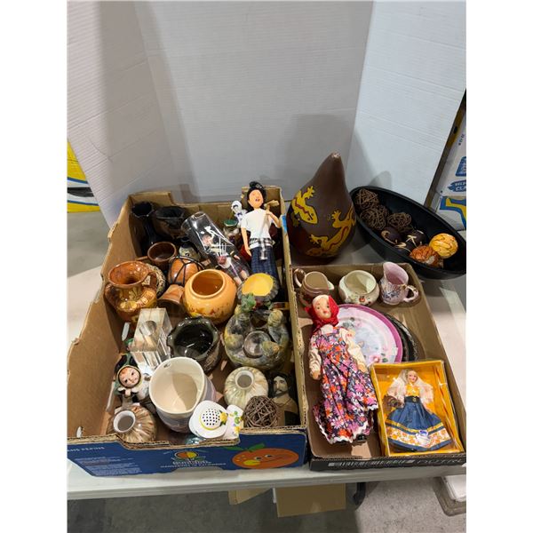 Lot of collectibles
