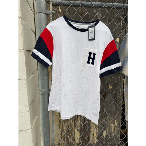 NWT Tommy Hilfiger size medium
