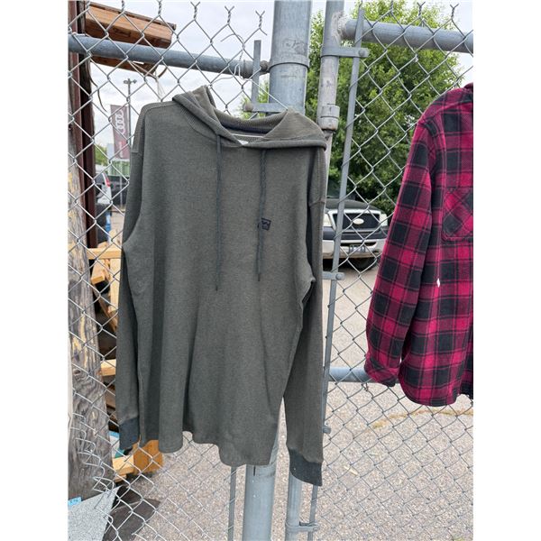 Billabong size large