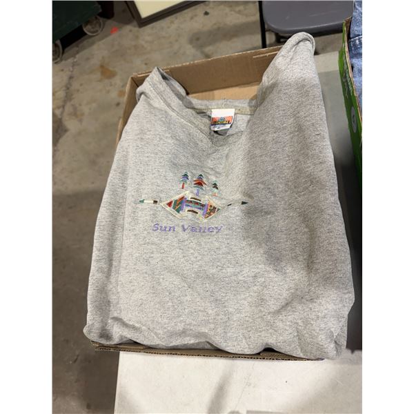 Sun Valley sweatshirt size XL