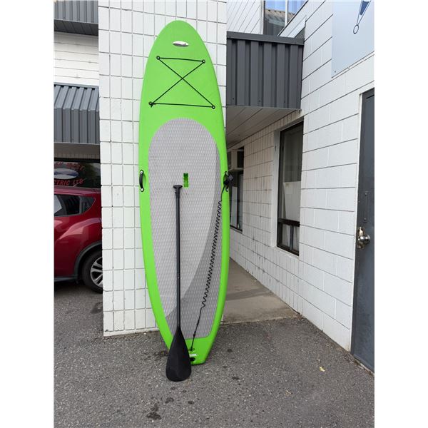 Future beach paddle board with paddle