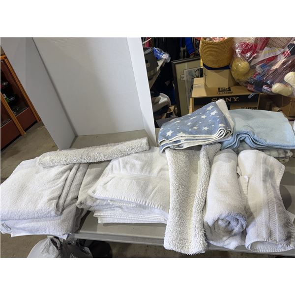 Towels and bath mats