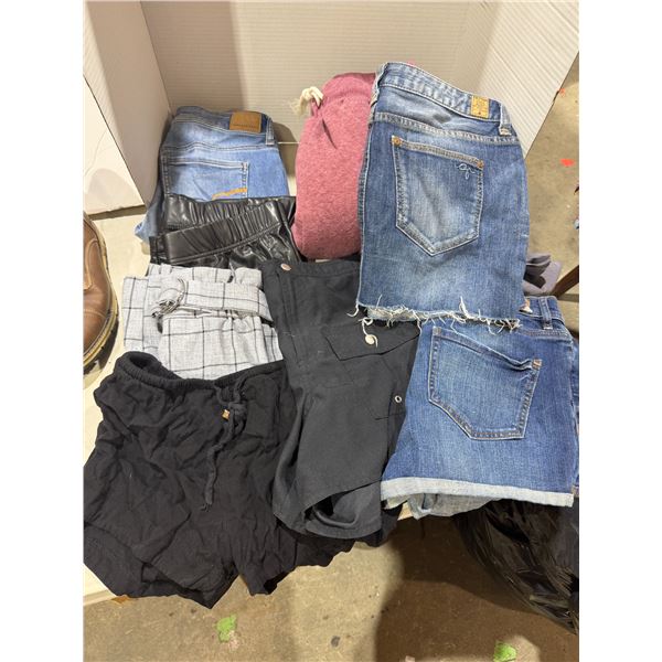 Shorts size small Ish