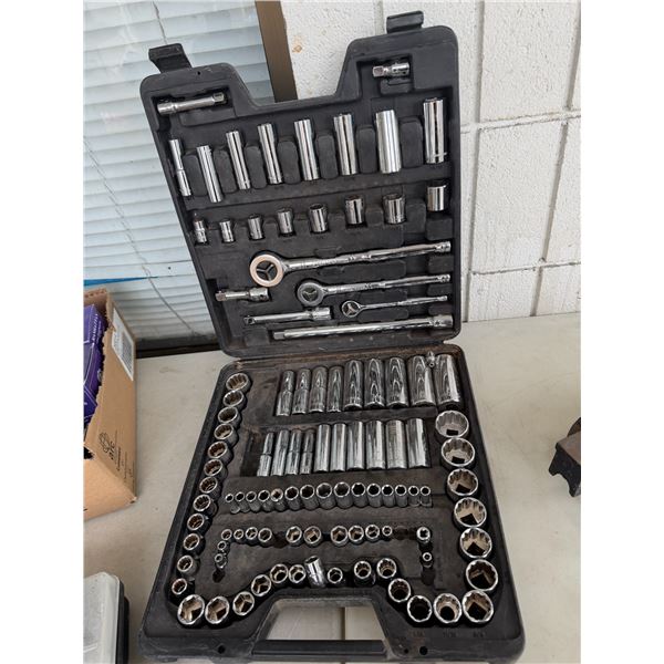 Socket set