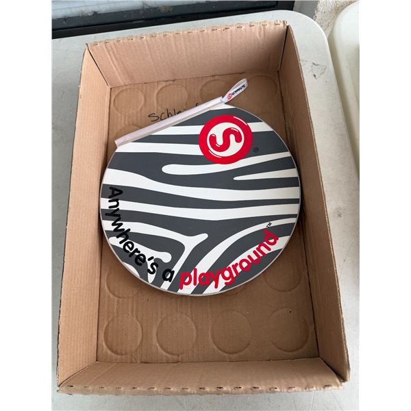 SCHLEICH anywhere is a playground book