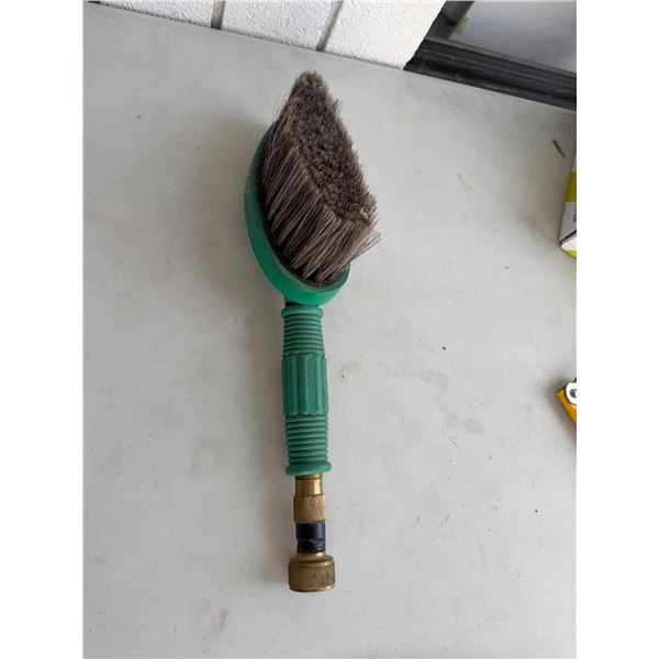 Wash brush