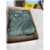 Image 1 : Carhartt size large
