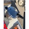 Image 1 : Pressure cooker