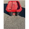 Image 1 : Husky Bin