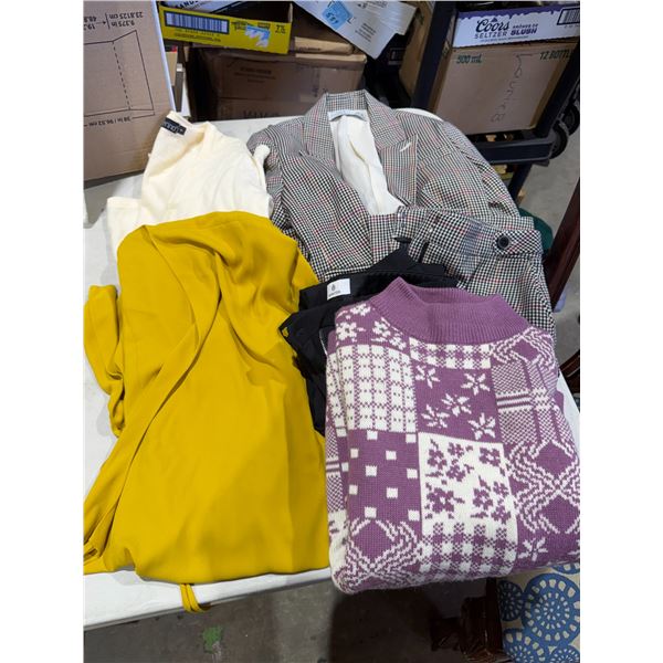 Clothing size small and extra small