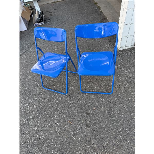 Folding chairs