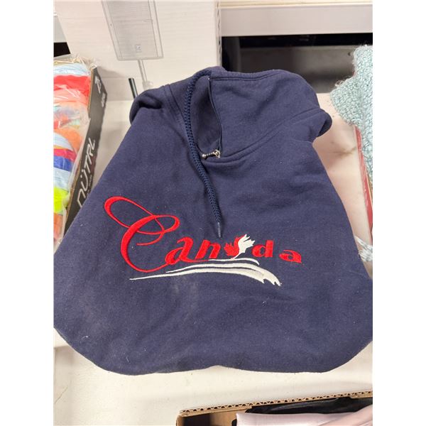 Canada sweatshirt size large
