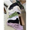 Image 1 : Clothing size small