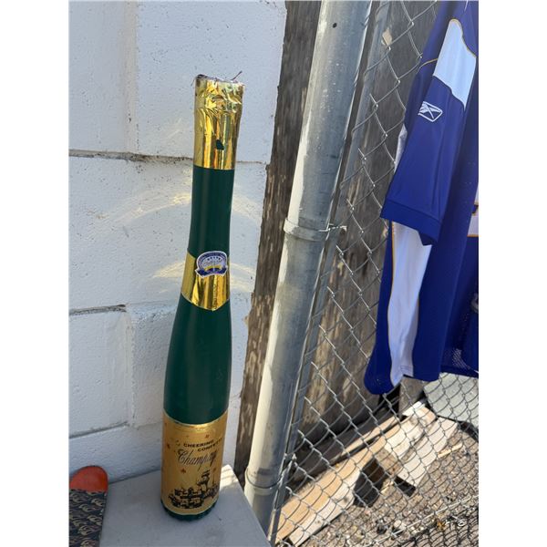 Confetti champagne bottle