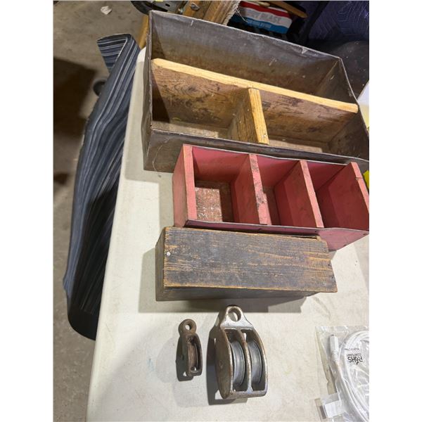 Blocks and storage containers