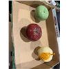 Image 1 : Apple decor