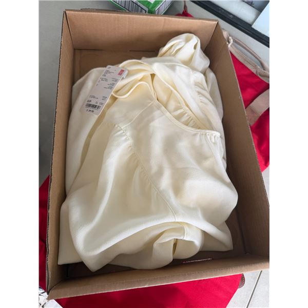 NW T-shirt, size small