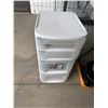 Image 1 : Storage drawers