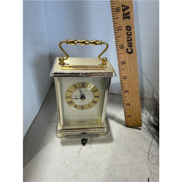Hamelton quartz clock
