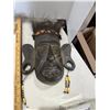 Image 1 : Carved mask