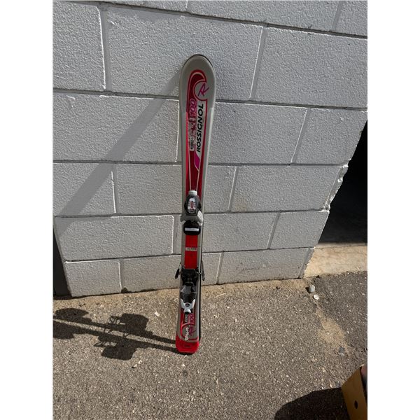 ROSSIGNOL skis