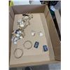 Image 1 : Costume jewelry