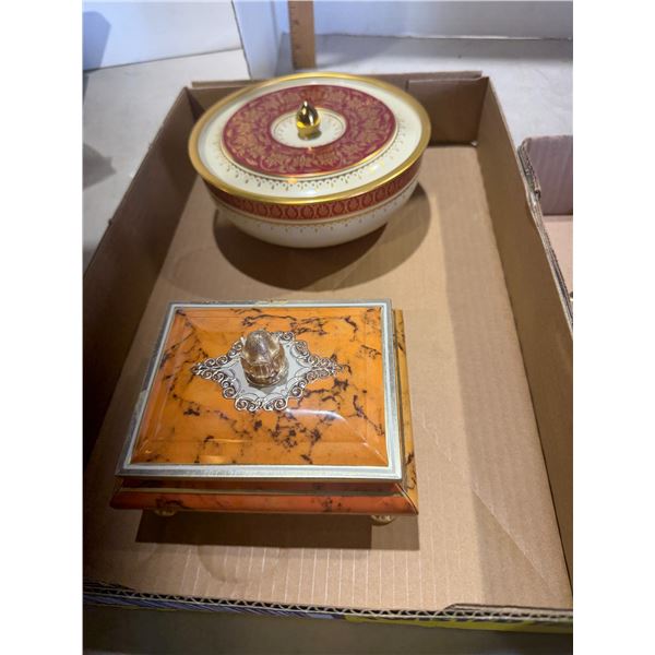 Dresser Boxes