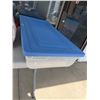 Image 1 : Rubbermaid storage container