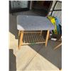 Image 1 : Stool
