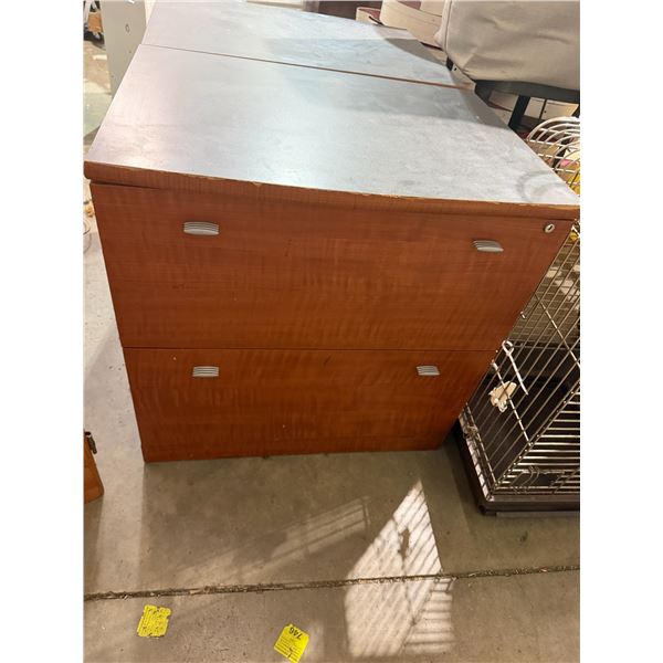 Drawered cabinet 29" x 21" x 28 1/2" tall