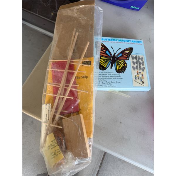Butterfly magnetic art kit and ship crafting item