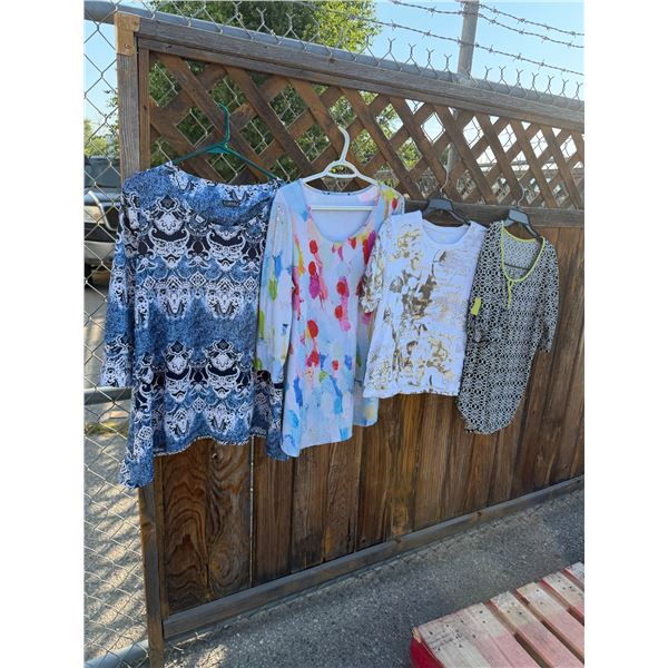 Tops size large/extra