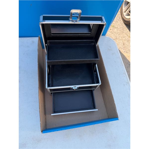 Make up case
