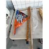 Image 1 : Kite and walking sticks