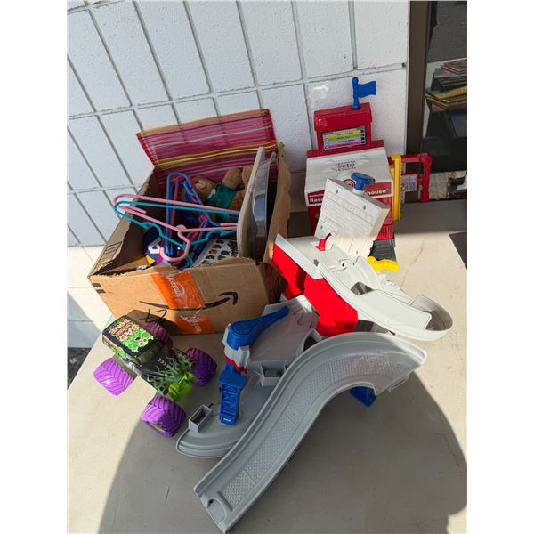 Assorted toys