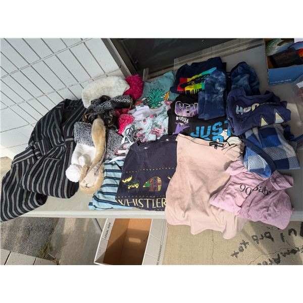 Assorted children's and other clothing
