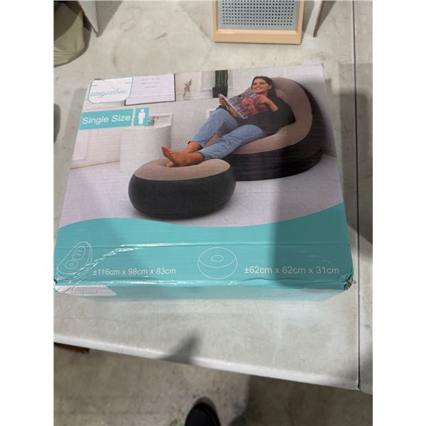 Single size blowup chair