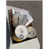 Image 1 : Binder clips and discs
