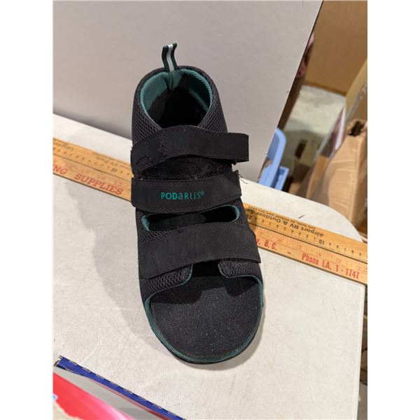 PODARIS  shoe