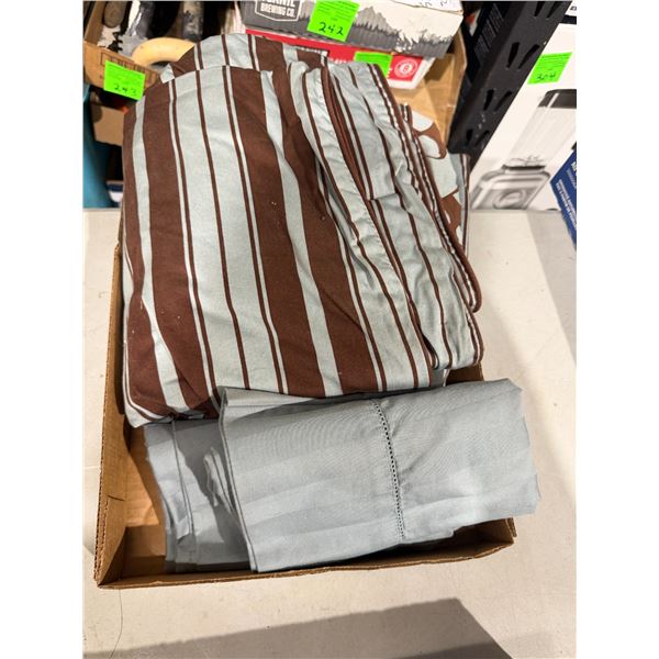 Queen, duvet, cover and pillow shams