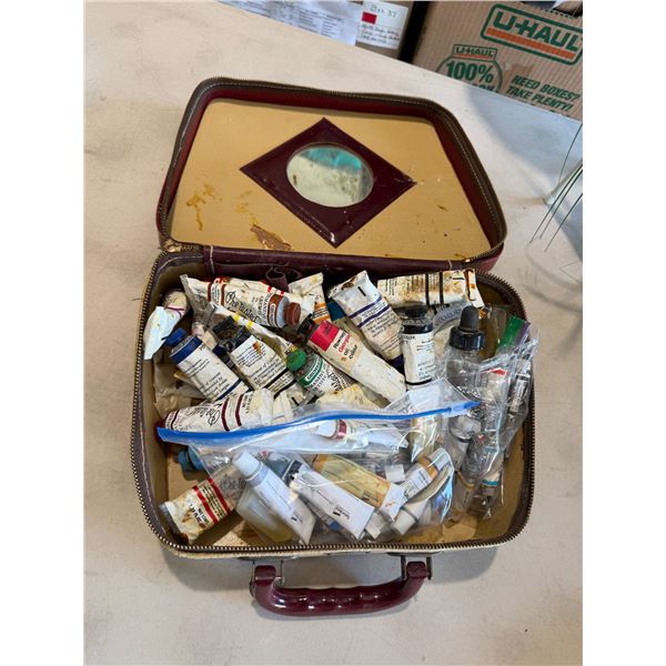 Crafting Paint and Vintage case you go team