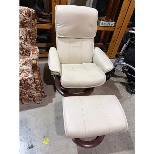 Stressless chair and ottoman