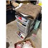 Image 2 : Storage drawers, and crafting