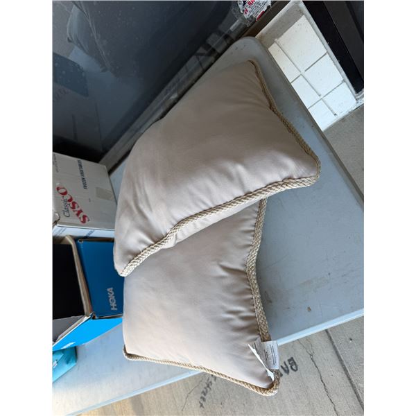 Throw pillows