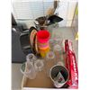 Image 1 : Kitchen items