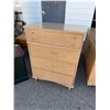 Image 1 : Highboy 30x 17x40.5