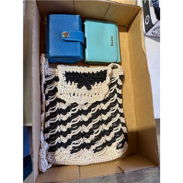 Wallet and purse